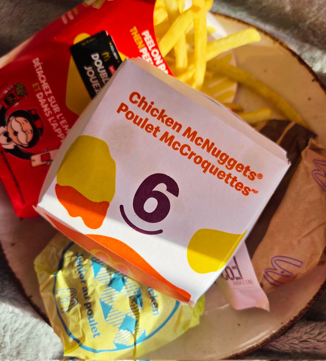 SSBBWchelle's tweet photo. I knew this wasn't going to be enough 🙄  should have gotten that other meal deal but damn shits expensive 

#feedee #feedeerism #buymefood https://t.co/rTut8Cp9zB