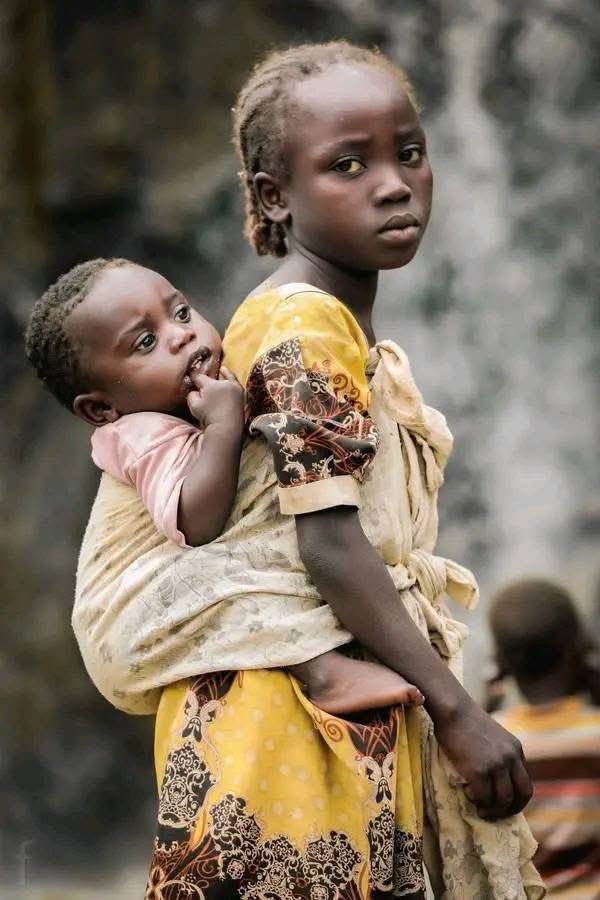 Jhkhelles's tweet image. هل انتهى ترند التعاطف مع السودان بكل هذه السرعة !!
إخوانكم ما زالوا في كرب عظيم، وبلاء شديد، ينتظرون من يذكرهم، من يدعو لهم، من يوصل صوتهم إلى العالم، فلا تخذلوهم، ولا تتخلوا عنهم !!