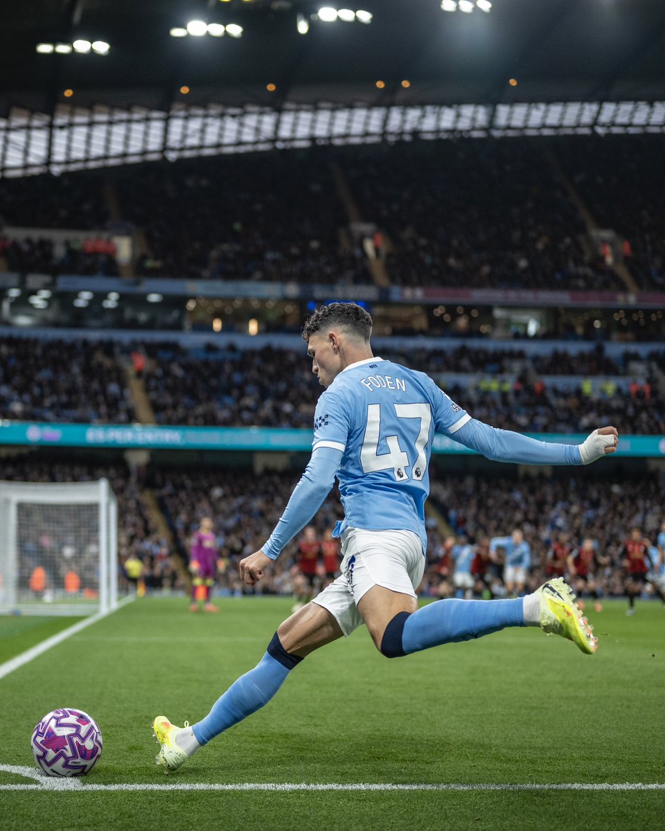 PhilFoden's tweet image. Proud to reach 200 Premier League appearances for my club 🩵