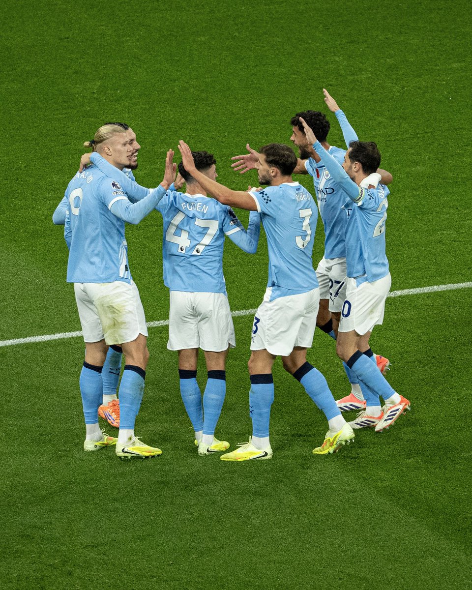 PhilFoden's tweet image. Proud to reach 200 Premier League appearances for my club 🩵