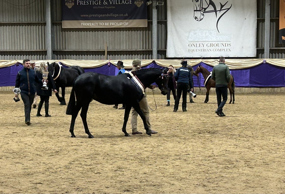 OH Supreme Champion with Daphne  and that’s a wrap on the 2025 season 😮‍💨