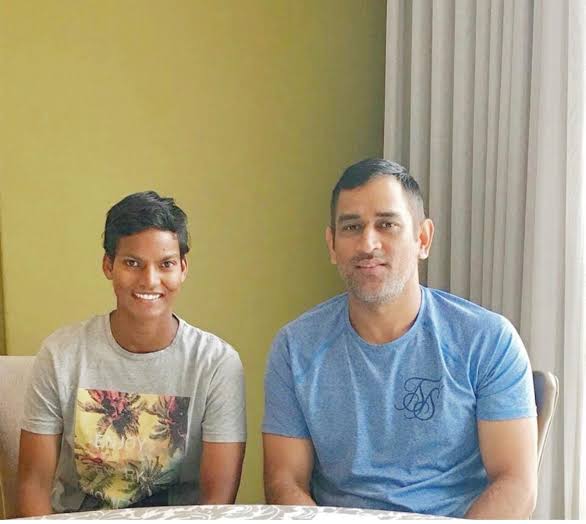 DABtweetingFCB's tweet photo. When you Idolize Thala Your Destined For Greatness 

#DeepthiSharma #CWC25 https://t.co/908KA1rHi9