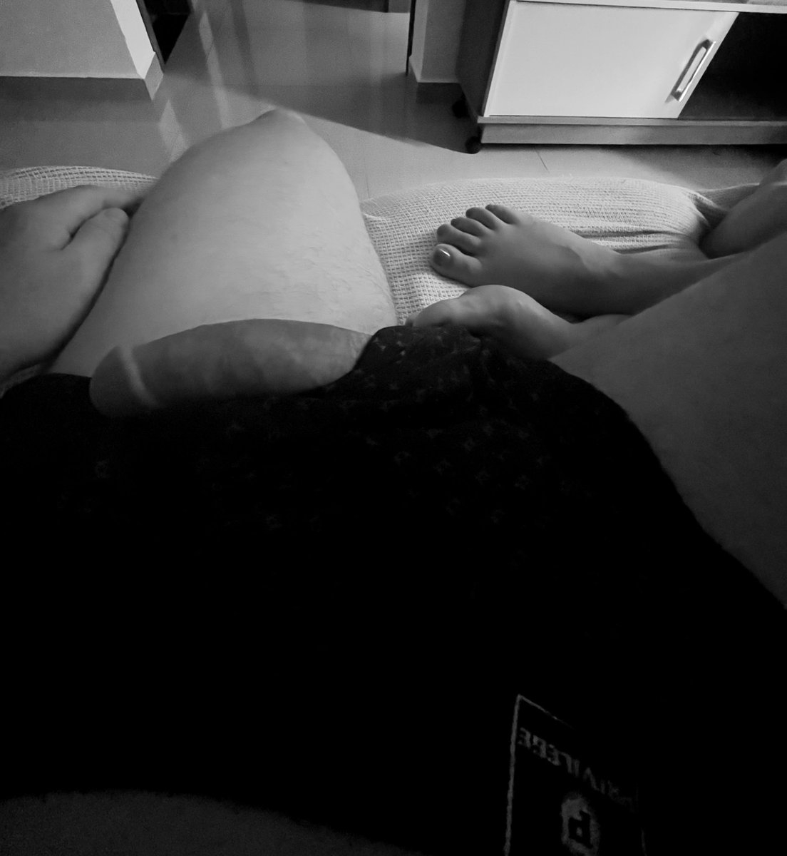 Arrested_ES's tweet photo. Domingo de preguiça https://t.co/qkeBcPlUfr
