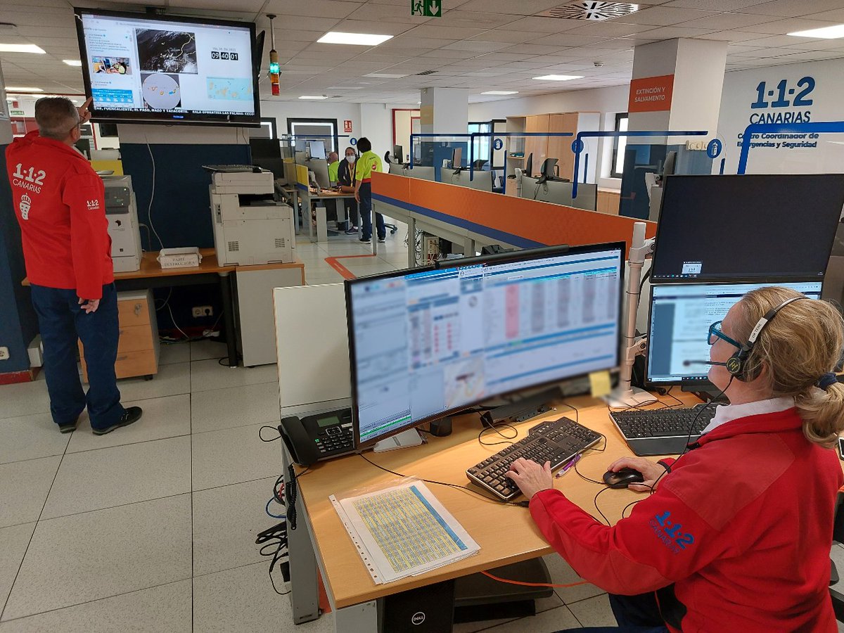 Un hombre fallece ahogado y se busca a otro desaparecido en la costa de Teguise #Lanzarote

Más información⬇️  
www3.gobiernodecanarias.org/noticias/un-ho…