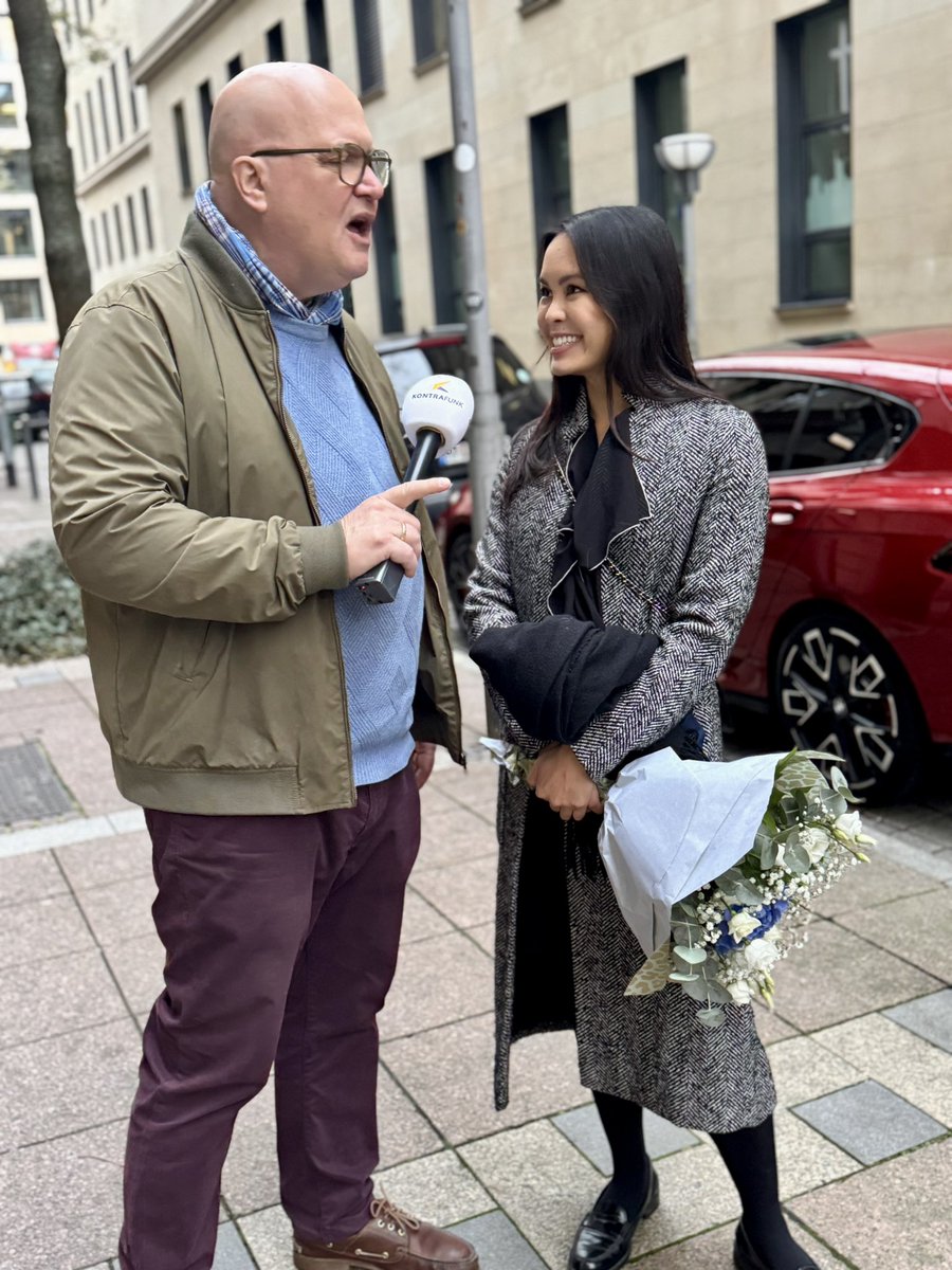 Heute bin ich in normaler Kleidung wieder bei Winters Woche <a href="/AchimWinter_/">AchimWinter</a> zu sehen.
youtu.be/gp5DCPRXsBE?si…