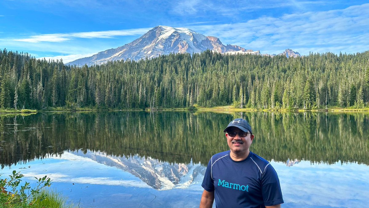 LVNilesh's tweet image. If I hadn&apos;t left India, I would have had to live and breathe in this mess otherwise known as the North Block Secretariat.

Note the stark contrast. 🤯