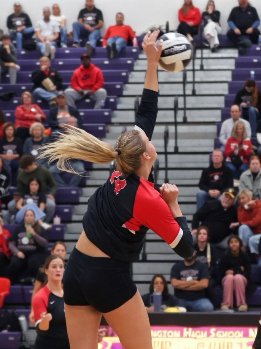 CHSTigerVBall's tweet image. We want to congratulate Addison Edgington for receiving the following awards:
3rd Team All Ohio 
1st Team Southeast District 
1st Team MSL 
@AddisonEdgin00 @crazw3 @CHSTigerAD @CHSTigerPride @CirclevilleCity