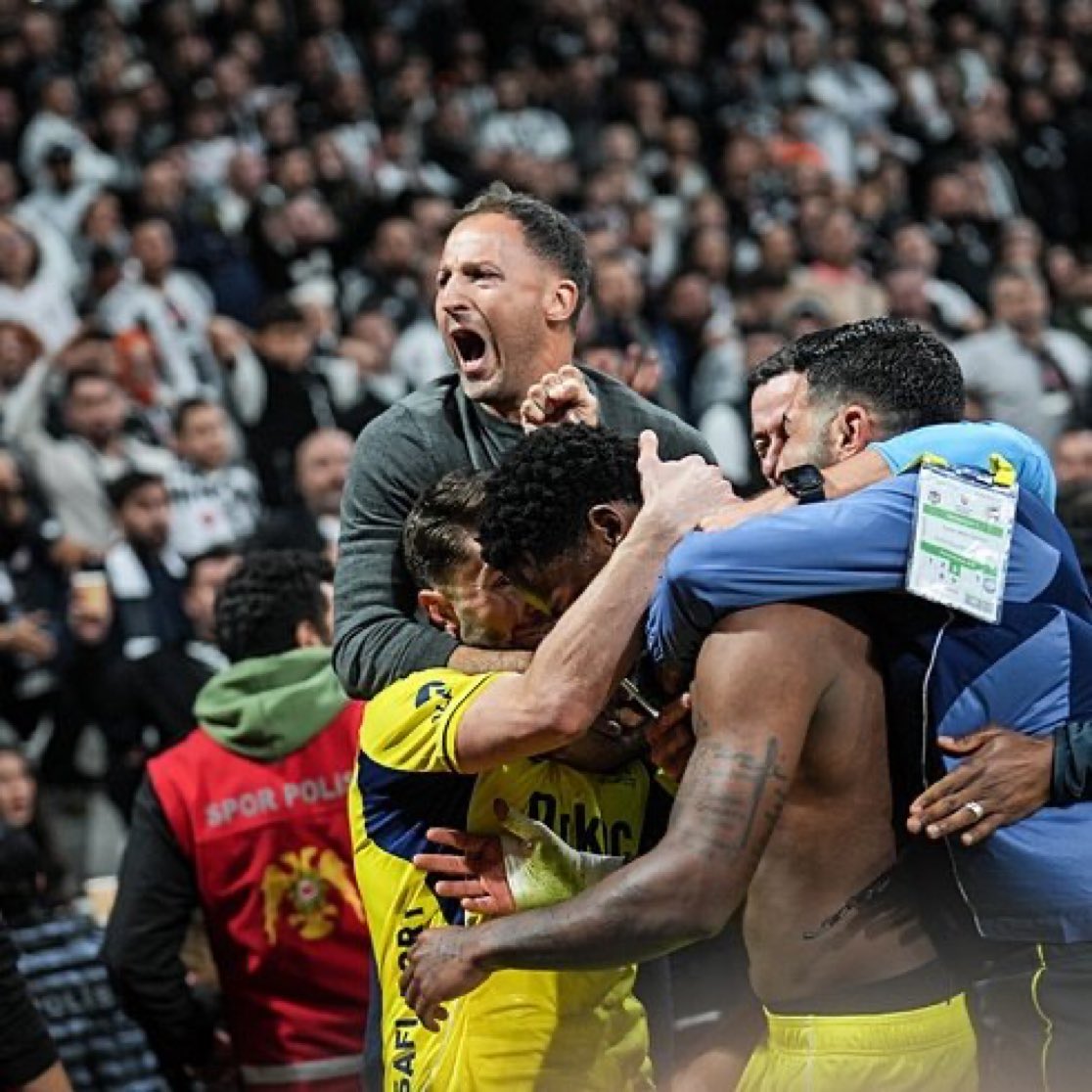 12numaraorg's tweet photo. BU RUHA İNANIYORUZ! 🟡🔵🙌 https://t.co/pc67jEPXQg
