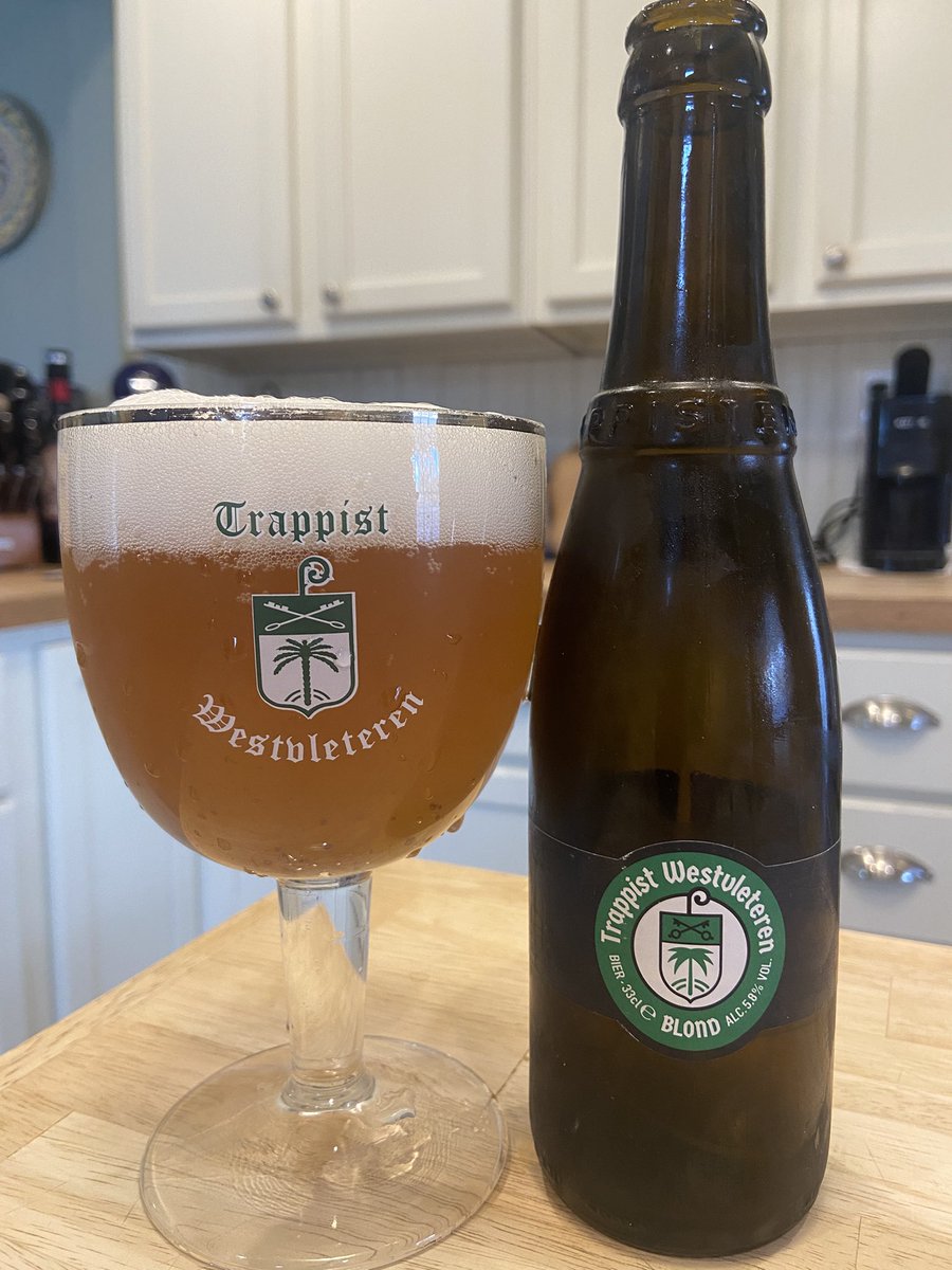 DingsBeerBlog's tweet image. Cheers.