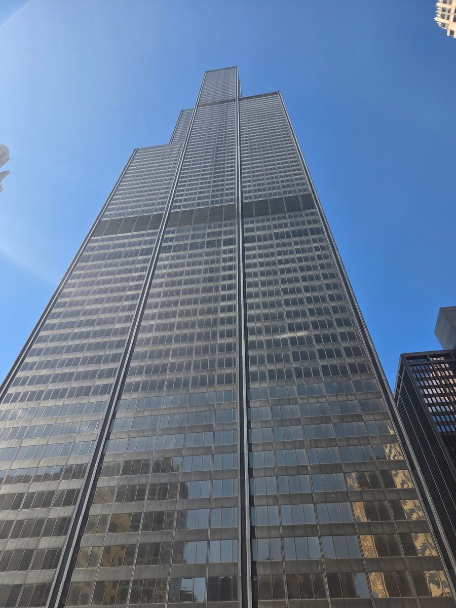 Walked to the top of the sears tower!
all the medics kept flooding to me to ask if I wanted to die in their arms
So I guess I exerted myself a bit