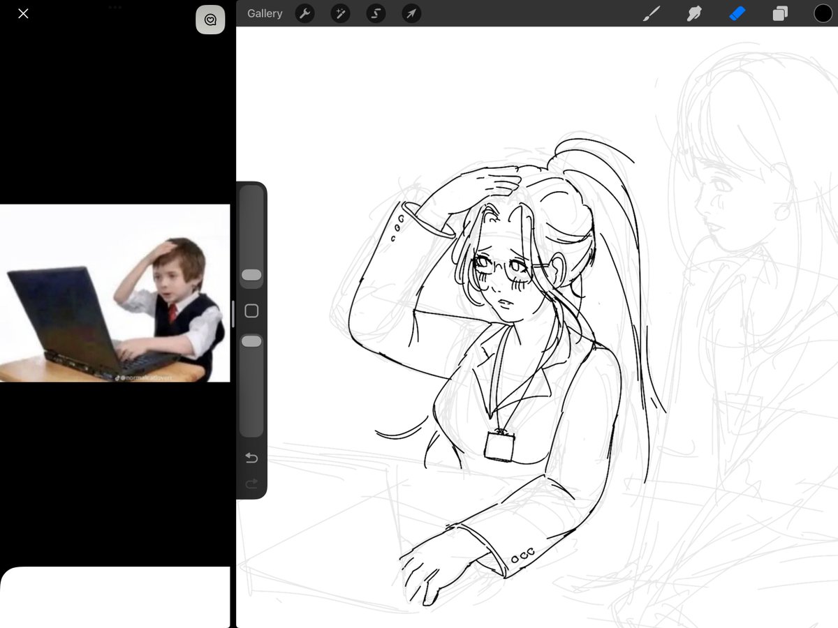 Her ass does NOT know how to use a computer 😭😭 
#mizisua (office au)