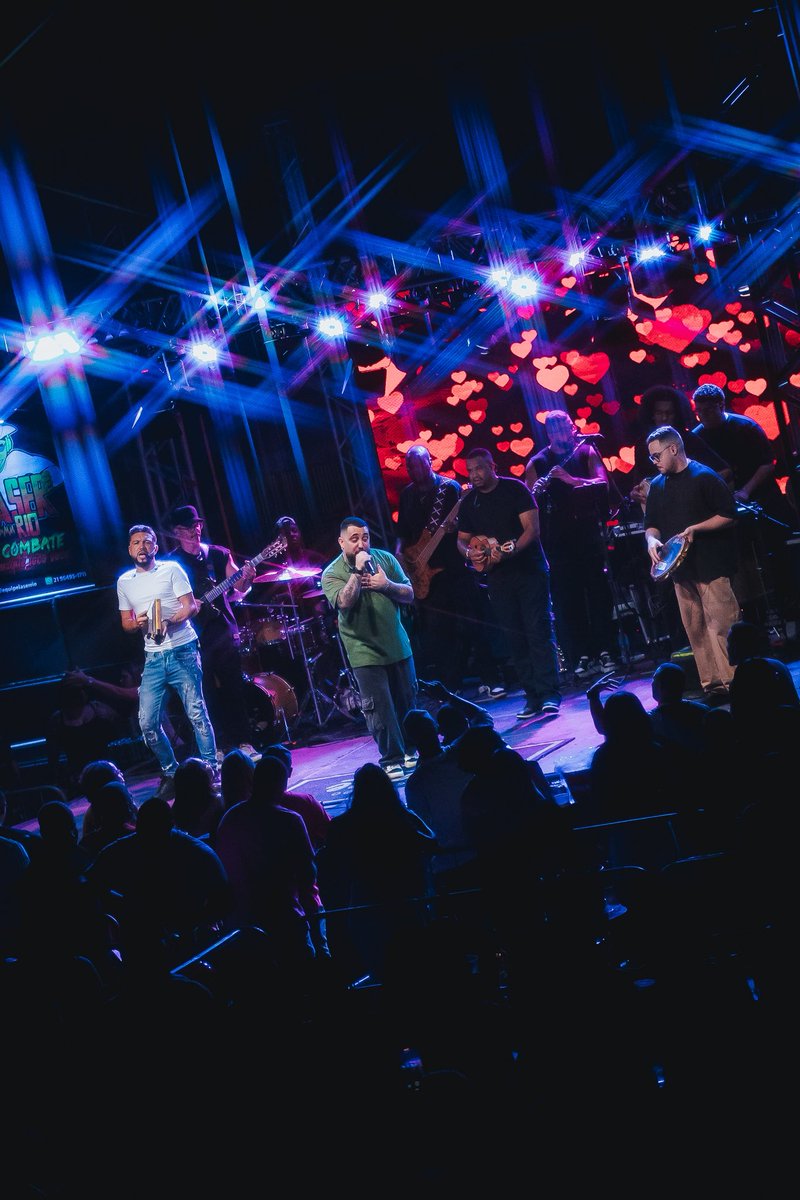 pagodedoadame_'s tweet image. Encerramos outubro e iniciamos novembro com o pé direito!!! Fazendo um pagode daquele jeito em Queimados na última sexta-feira, e ontem em Magé.

Muito obrigado por nos receber com tanto carinho ❤️ Já podemos voltar?