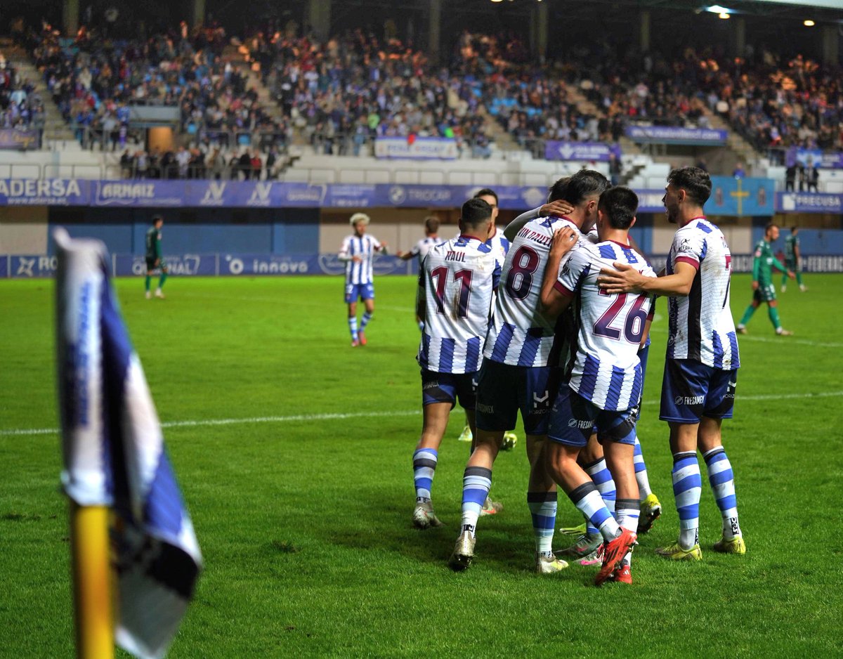 📇 Cʀóɴɪᴄᴀ RAI | Triunfo con corazón 💙

⚽ <a href="/kevin81415630/">Kevin Bautista 8️⃣</a>, el goleador 
🔒 Portería a cero
➕ 17 puntos en el casillero

🎙️ Incluye RDP de <a href="/Daniel_vi_go/">Daniel Vidal</a> y resumen del partido

🔗 Noticia: tinyurl.com/triunfo-corazon 

#RealAvilésIndustrial 🔵⚪🔴