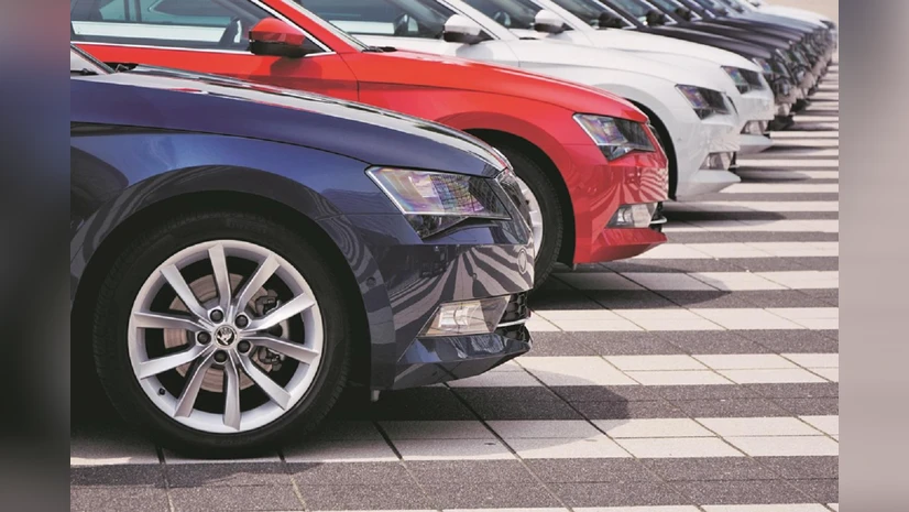 bsindia's tweet image. The share of small cars in #MarutiSuzuki India has gone up sharply post the #GSTreforms, with the country’s largest carmaker witnessing a new profile of customers this festival season, who want to upgrade from two-wheelers to their first car buoyed by the recent tax cuts.…