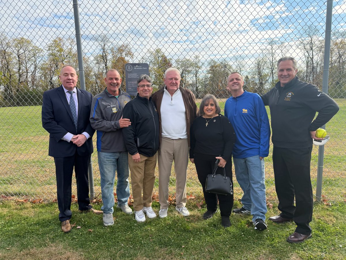 Honored to attend the naming of Bill Mullen Field at Banksville Park. Bill had a distinguished 50-yr career in law enforcement, served 4 terms as Allegheny County Sheriff and was active in the community as a coach and mentor to so many young men. Congratulations Bill!
