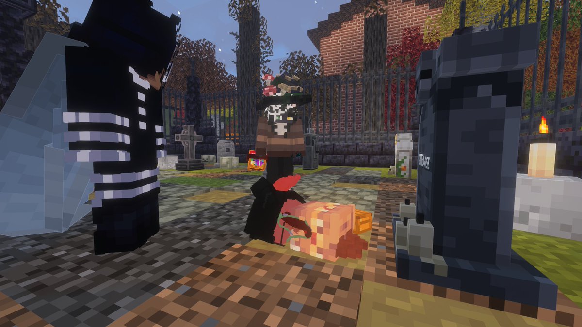 WitheredFlutter's tweet image. A HAPPY (late) HALLOWEEN FROM WFSMP!

Today our eggs, and many parents, dressed up and attended our new Halloween Festival, then went trick or treating, and finished the night off by defeating a mansion full of mobs!

We hope everyone had fun at the event!! &amp;lt;33
#WFSMP