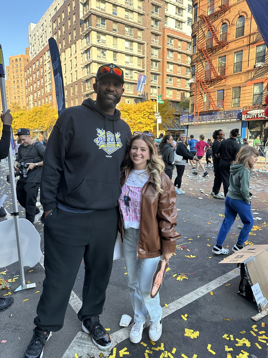 You never know who you’ll run into at the nyc marathon!!!
