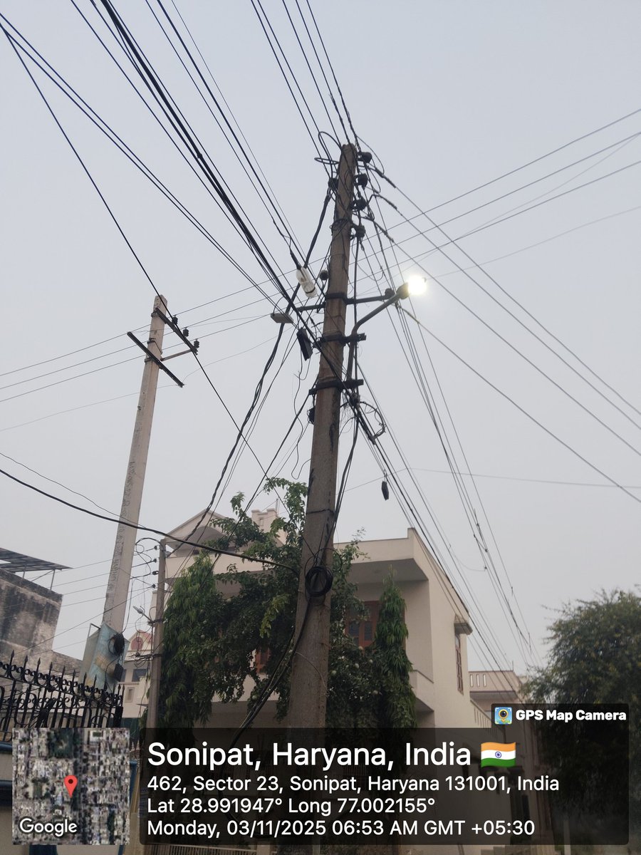 AkhandTrust's tweet image. @NayabSainiBJP @cmohry 
सोनीपत शहर की लगभग सभी रोड़ एवं स्टीट लाइट 24 घंटे जलती रहती हैं नगर निगम को कई बार शिकायत की जा चुकी है @dcsonipat