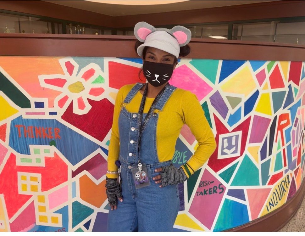 ROEworld's tweet photo. The SPED team brought pure imagination to Character Day! ๐ Thanks for showing us that learning and fun always go hand in hand. #CharacterDay #SPEDSquad @vflores2323 https://t.co/GTXEaGneuq