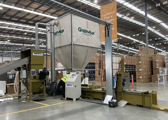 🌿 Turning medical EPS into resources! ♻️
Hospitals use tons of clean polystyrene for packaging — now it can be recycled!
With GreenMax compactors (Apolo &amp; Hydraulic Series), EPS waste is safely reused to make new products.
From waste ➜ resource.
From storage ➜ sustainability.