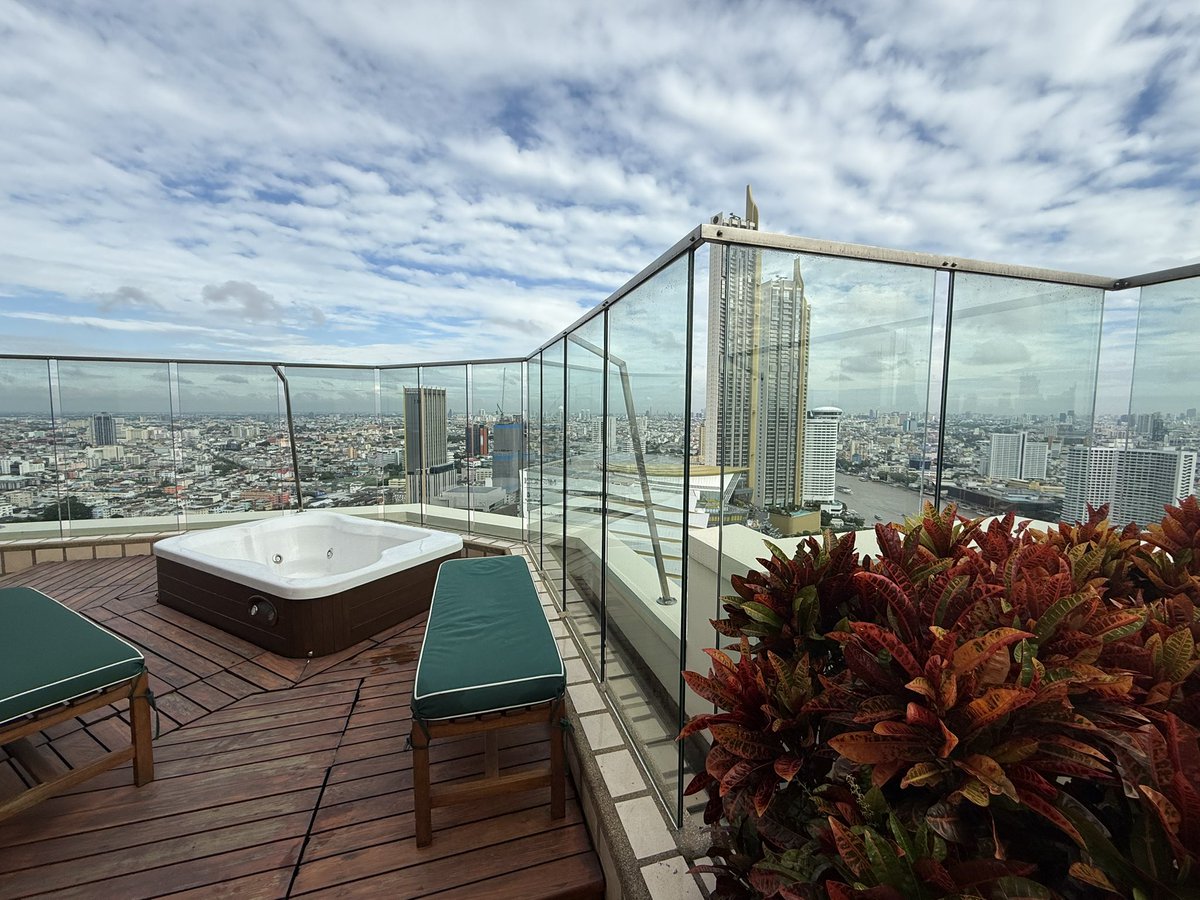 部屋多すぎて撮りきれないけど
取り敢えずタイ🇹🇭に来たじょ