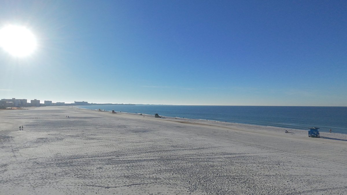DroneDrifterX2's tweet image. Welcome to Siesta key, Sadly someone shooed me off saying I can't fly there. Didnt get much. Go to dronedrifter.com for more #dronelife