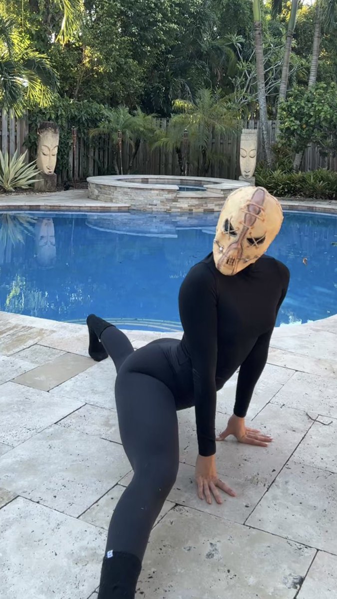 umdevv's tweet image. 