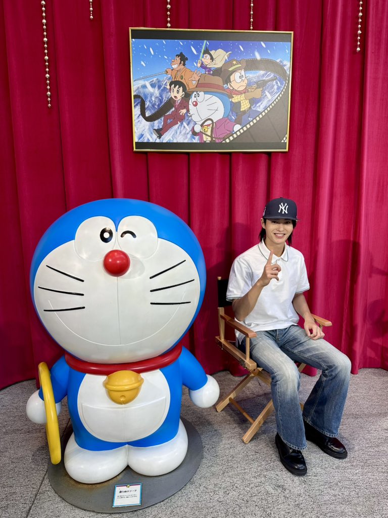 昨日はゴジュウジャーの放送がお休みだったので、ドラえもんと冬野の写真をお届けします📸

ドラえもんの横でもナンバーワンポーズ☝︎
mg

#冬に心央 ファンミも待ってます⛄️
eplus.jp/sf/detail/4417…