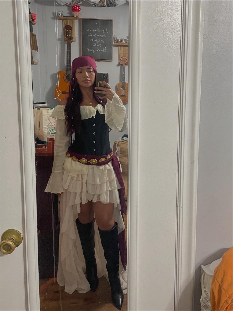 Kemb3rly's tweet photo. 🏴‍☠�� https://t.co/rmry5UTOKx