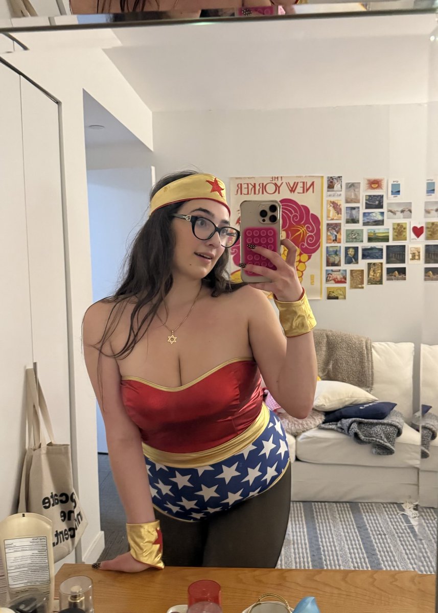 Qveenjulia tweet media