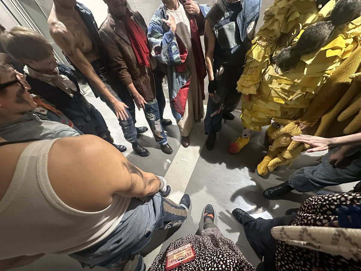 ai_fpf's tweet image. 俳優、ダンサーの皆さん、西野さん、KAORIaliveさん、ロザリーナさん、「迎え灯」を歌ってくださったMay.Jさん、「星の歌」を一緒に歌ってくださったみなさん、本当にありがとうございました！
演奏はもちろん、あらゆる面で支えてくださったひかるさんにも心からの感謝を。