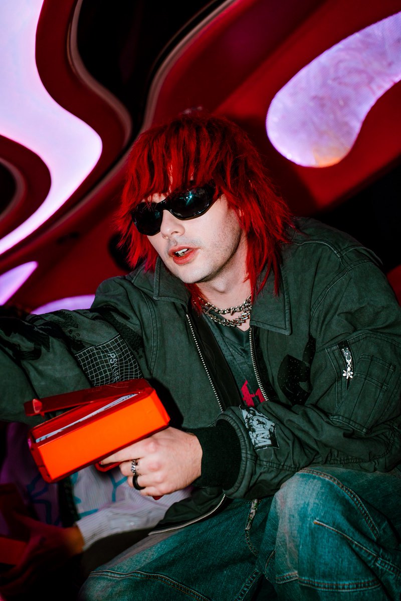 5 Seconds of Summer (@5sos) on Twitter photo 