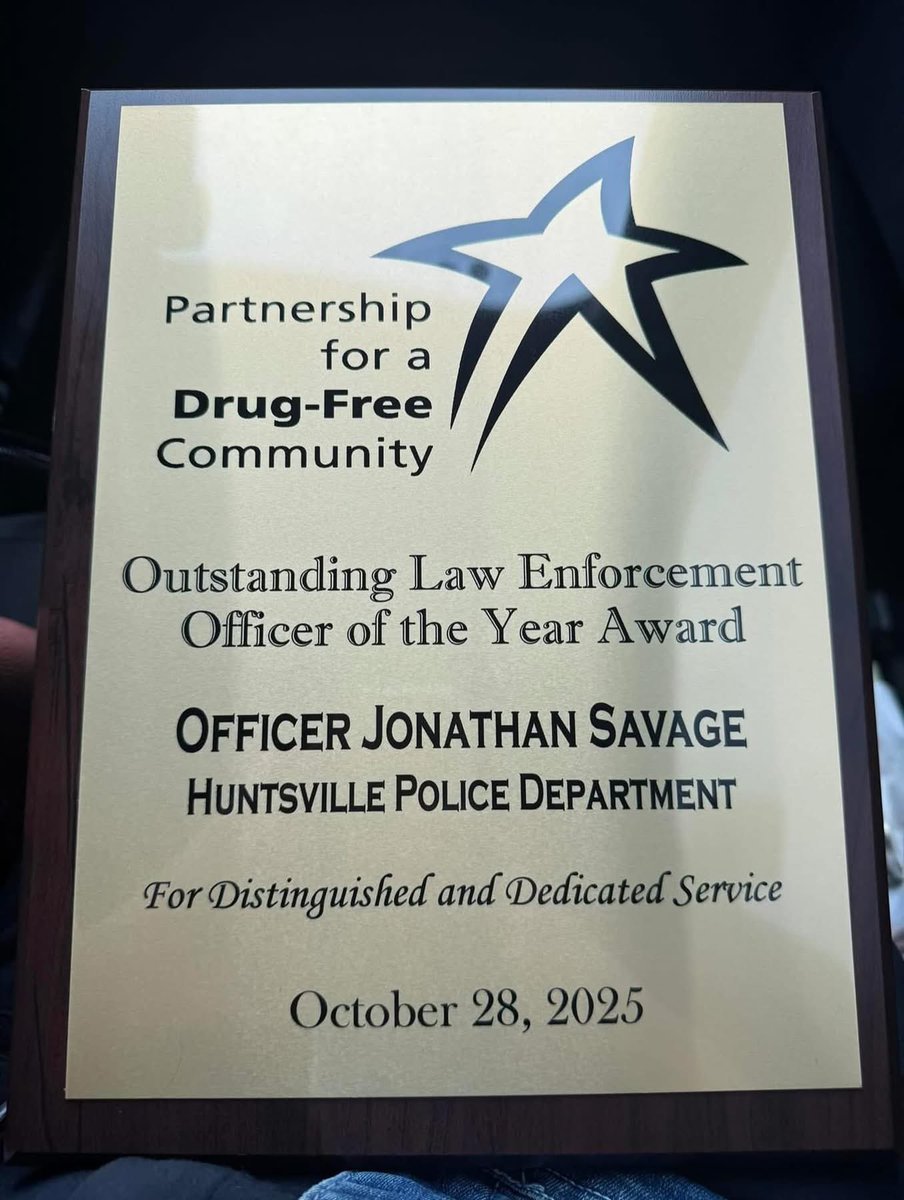 7Doc_S's tweet photo. So proud of our son and “Top Cop” Officer Jonathan Savage for distinguishing himself and for his dedicated service. #TOPCOP
#HuntsvillePoliceDepartment. https://t.co/HyaqoYAqHd