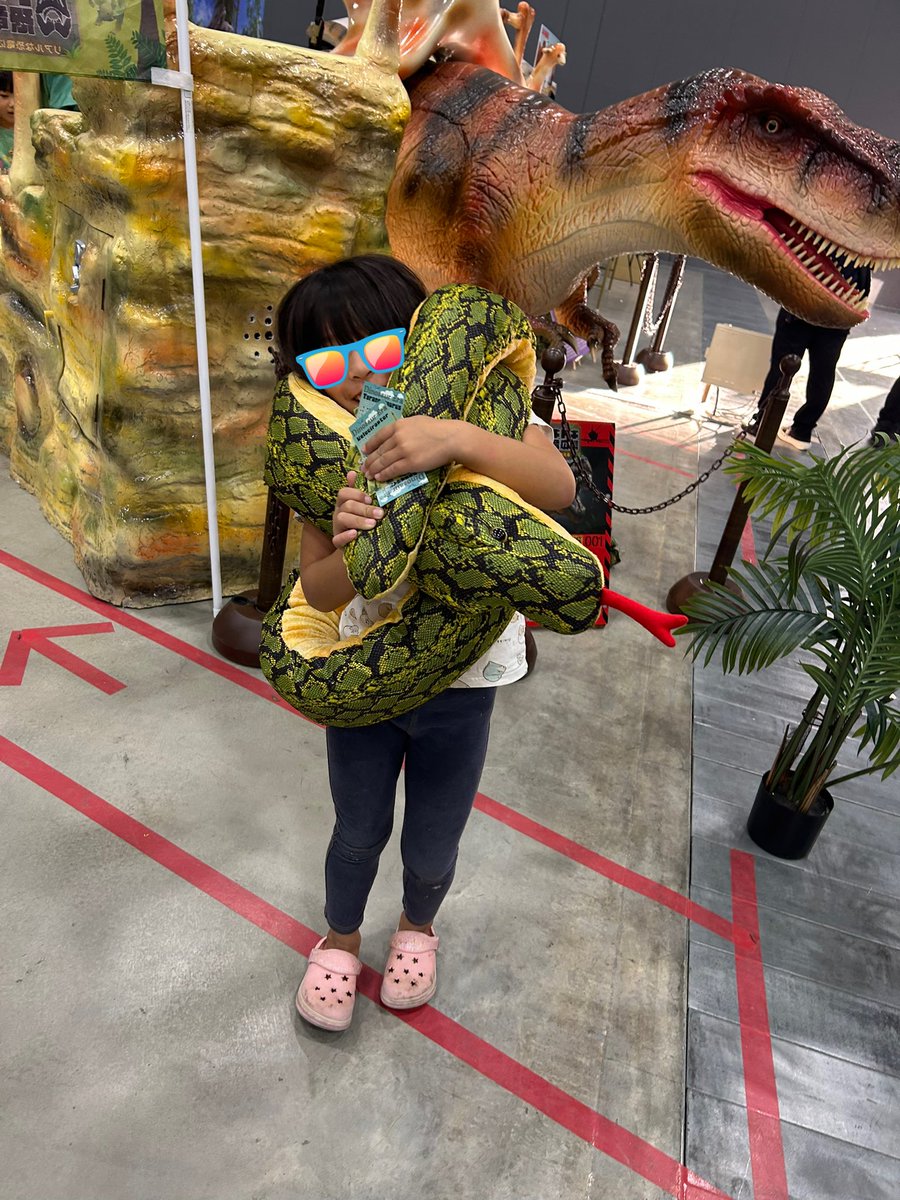 ReptileRoom@Medjed また来年 tweet media