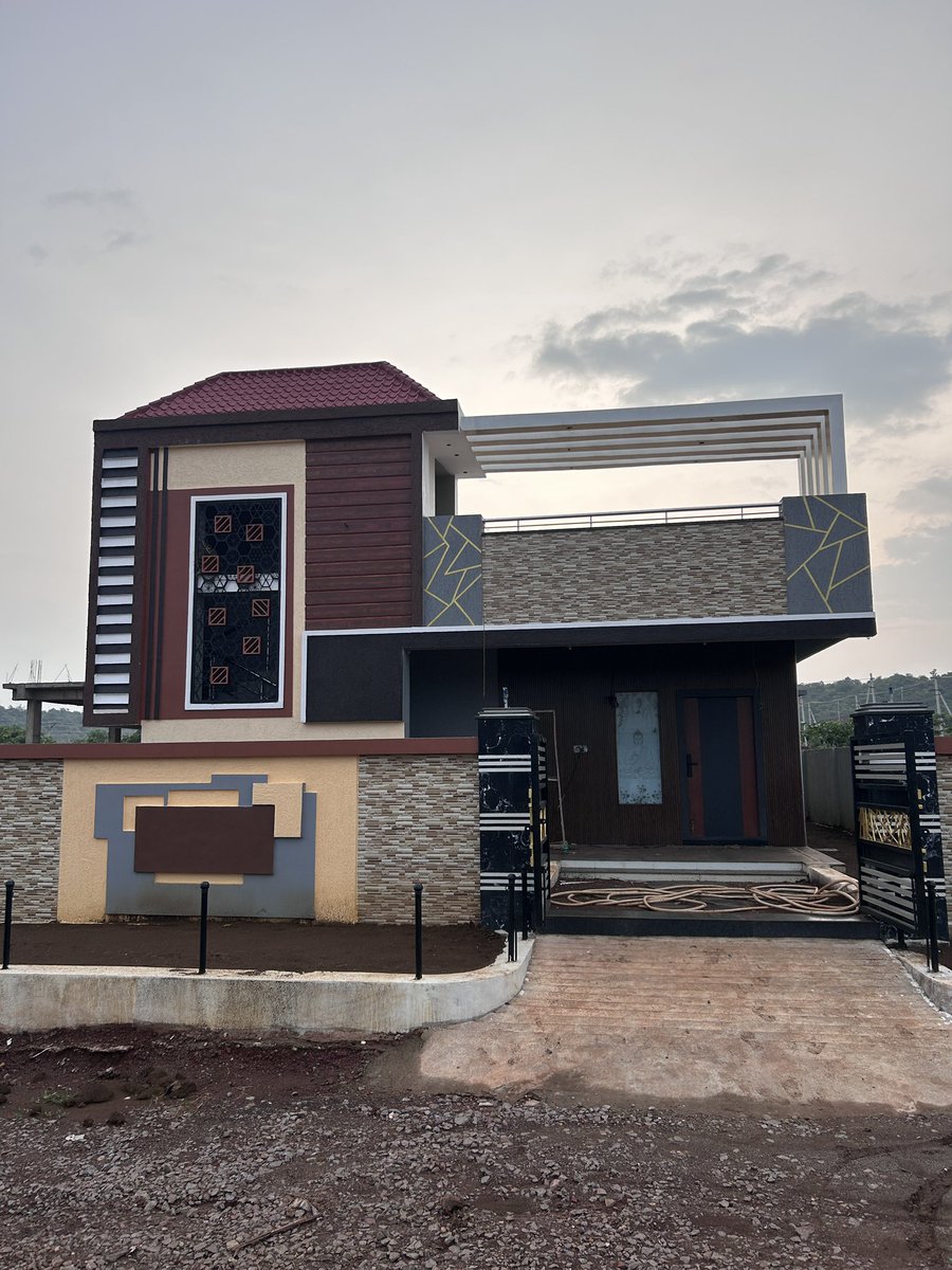 SaiKris74425063's tweet image. 🚨 Only a few plots left in our Woxen Venture!

1 Plot = 3 Benefits 🌟
🏡 Weekend Home Ecosystem
🏭 Located in Zaheerabad NIMZ Growth Corridor
✅ DTCP &amp;amp; RERA Approved

Perfect blend of affordability + future growth + premium living.
#WoxenValley #Zaheerabad #NIMZ #RealEstate…