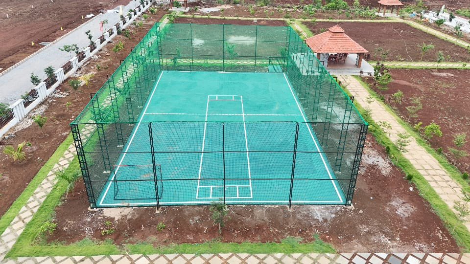 SaiKris74425063's tweet image. 🚨 Only a few plots left in our Woxen Venture!

1 Plot = 3 Benefits 🌟
🏡 Weekend Home Ecosystem
🏭 Located in Zaheerabad NIMZ Growth Corridor
✅ DTCP &amp;amp; RERA Approved

Perfect blend of affordability + future growth + premium living.
#WoxenValley #Zaheerabad #NIMZ #RealEstate…