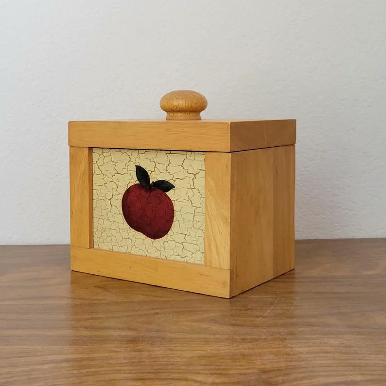FlatRockGoods's tweet image. Vintage Wood Recipe Box Apple Motif
flatrockgoods.etsy.com/listing/439516…
#woodrecipebox #appletheme #kitchenstorage #vintage