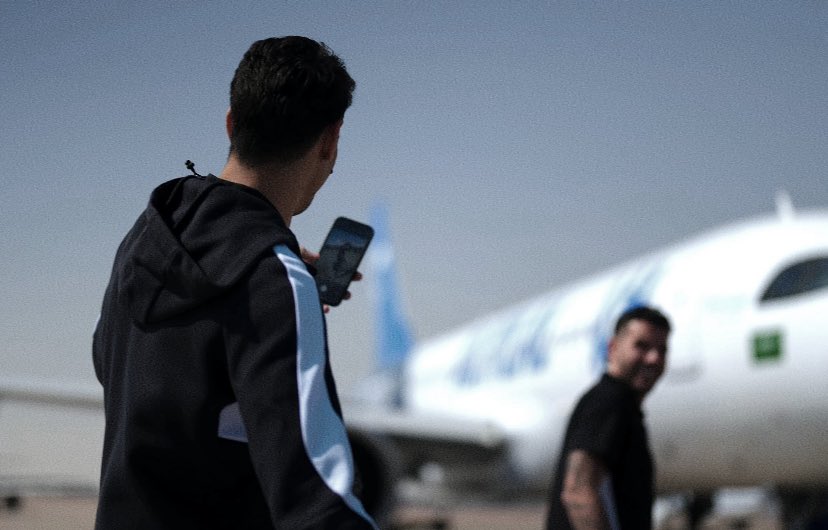 Bono, we want the picture, please🤣🙏🏻