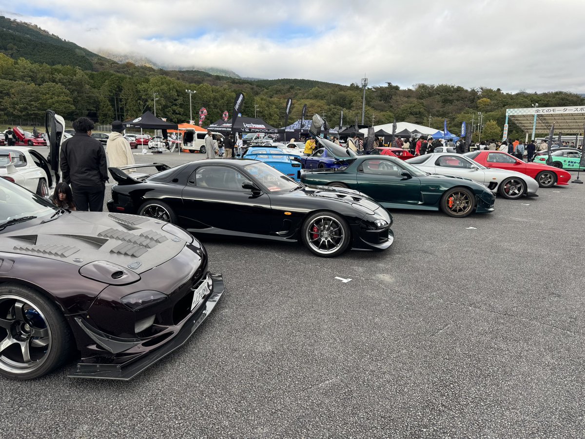 FD3Snano's tweet photo. マツダイズムお疲れ様でした。
久しぶりのイベント参加かで疲労が半端ないです。
お会いした方々、運営の皆さん楽しいイベントをありがとうございました。 https://t.co/2MhWr3nFJ3