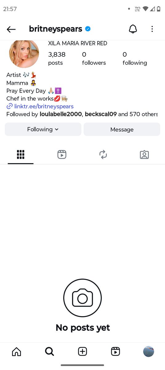 Lizziejean tweet media