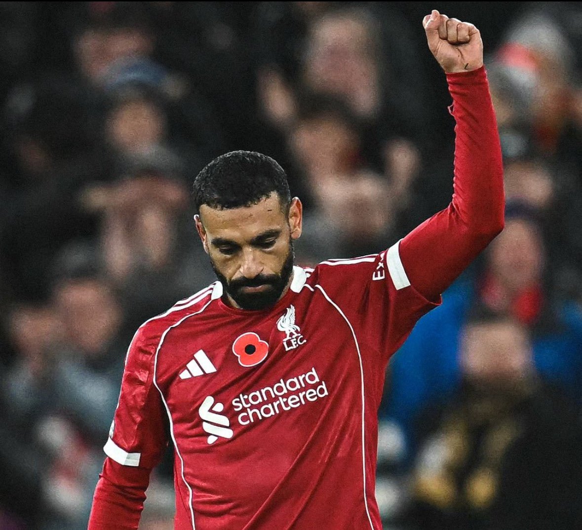 directsport247's tweet image. Mohamed Salah hits a milestone but keeps it real after Liverpool's 2-0 win vs Aston Villa. 💥⚽ The 250th Liverpool goal marks hope amid a tough season. Salah admits it's been tricky but stresses patience and team progress under Arne Slot. #LFC #Salah #PremierLeague
