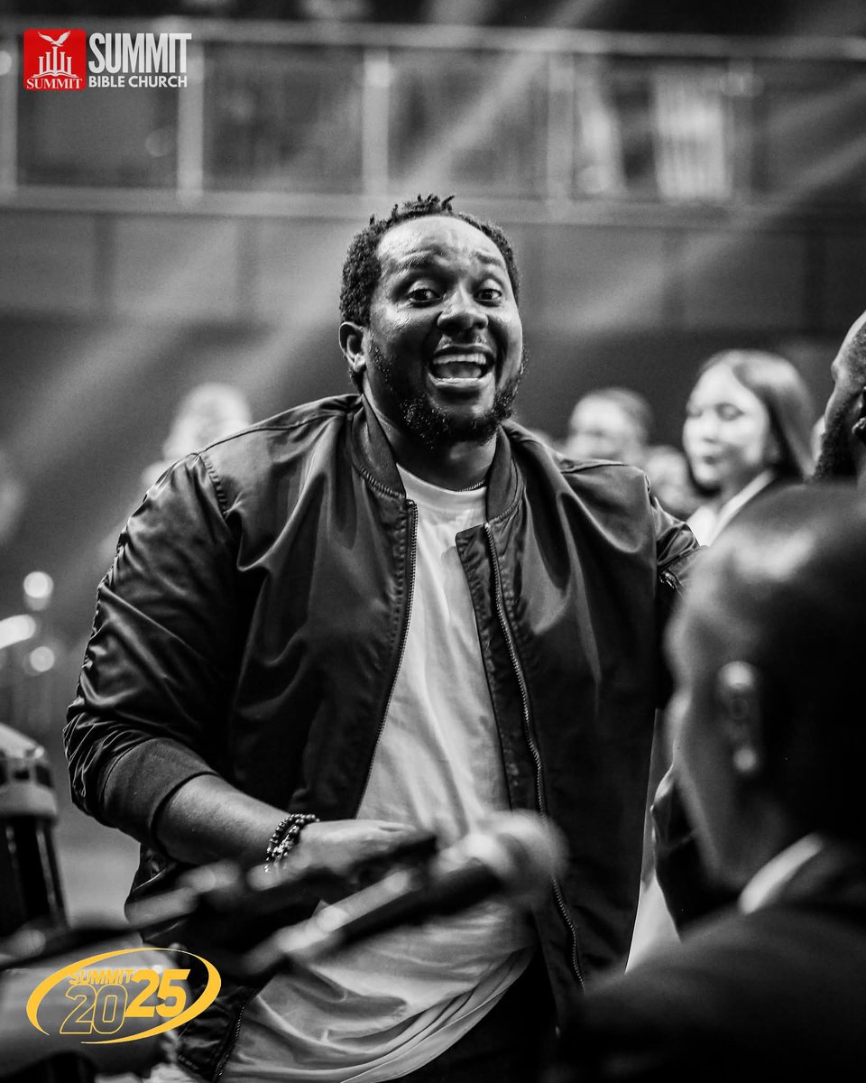 SummitAbuja's tweet image. 𝐌𝐢𝐧𝐢𝐬𝐭𝐫𝐚𝐭𝐢𝐨𝐧 𝐛𝐲 𝟯𝟲𝟬 𝗱𝗲𝗴𝗿𝗲𝗲𝐬 

CHOIR MINISTRATION: TESTIMONY BY DUNSIN OYEKAN
CHOIR SONG: N'ISI M BY MR M &amp;amp; REVELATION

#Summit2025 #NewSeason #SummitConference