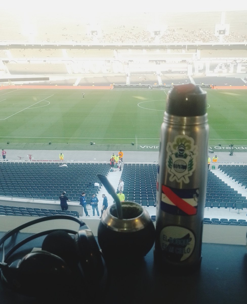 AL AIREEEEEEE LA UNICA TRANSMISION GIMNASISTA QUE EXISTE EN LA UNICA RADIO GIMNASISTA DEL PLANO DESDE EL ESTADIO MONUMENTAL #MIG #RR989