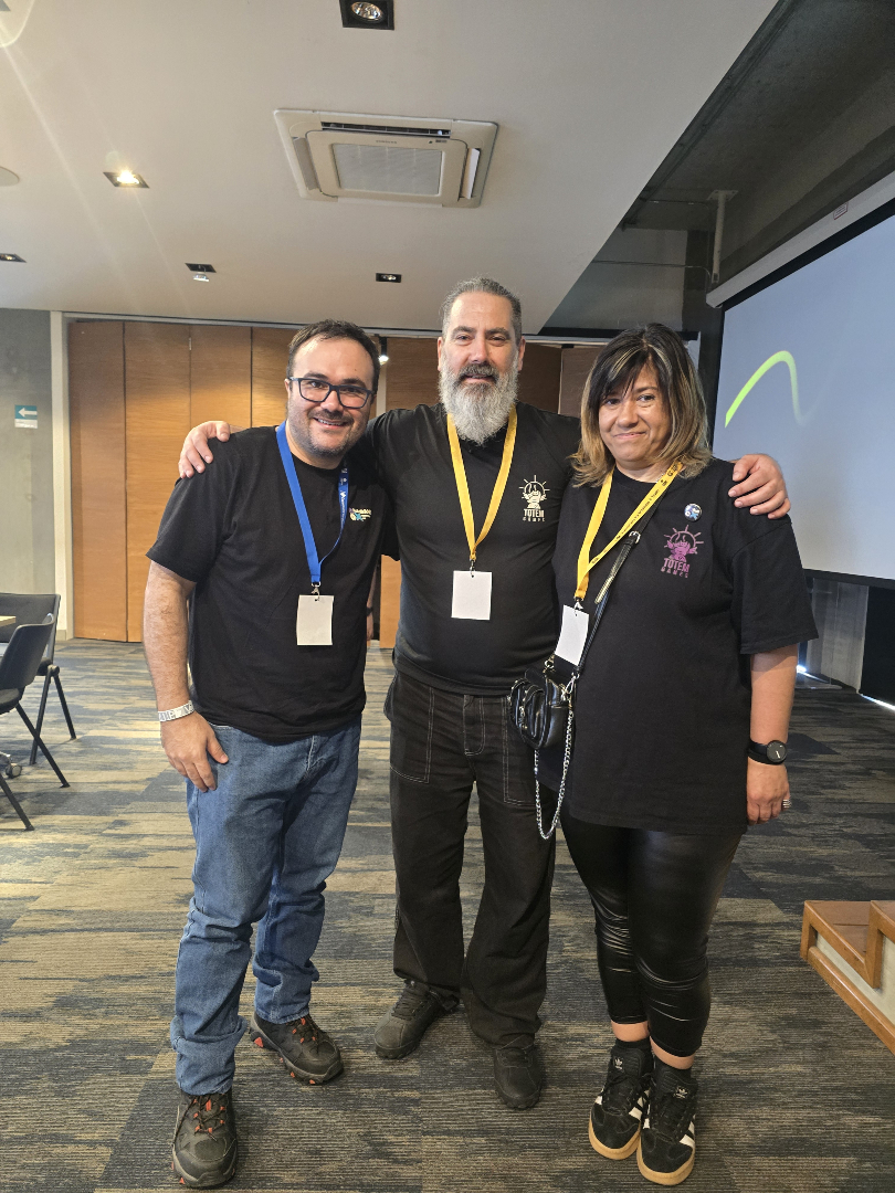 oscarbpgames's tweet image. ¡Qué chulada fue ver a tantos amigos devs en GCMX 2025! 🤓🎮 Gracias por la buena vibra, el cotorreo y la fiesta. 🚀👾 ¡Se viene más colaboración, más contenido y más juegos! Nos vemos pronto, cracks. 💖🔥 #GCMX #GameDevLatam