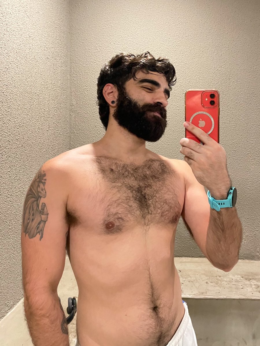 ssamdm's tweet image. prefiro ser assim q malhado de academia