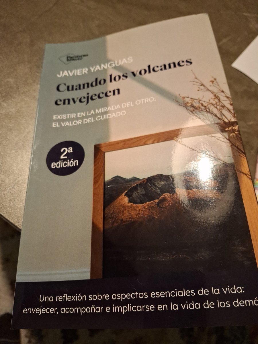 edudelgad's tweet image. Experiencias de cuidado, desde la simbología del volcán a la literalidad los gestos, las palabras, los momentos, los otros. Los valores al cuidar
#ExLibris
Enhorabuena @JaviYanguas