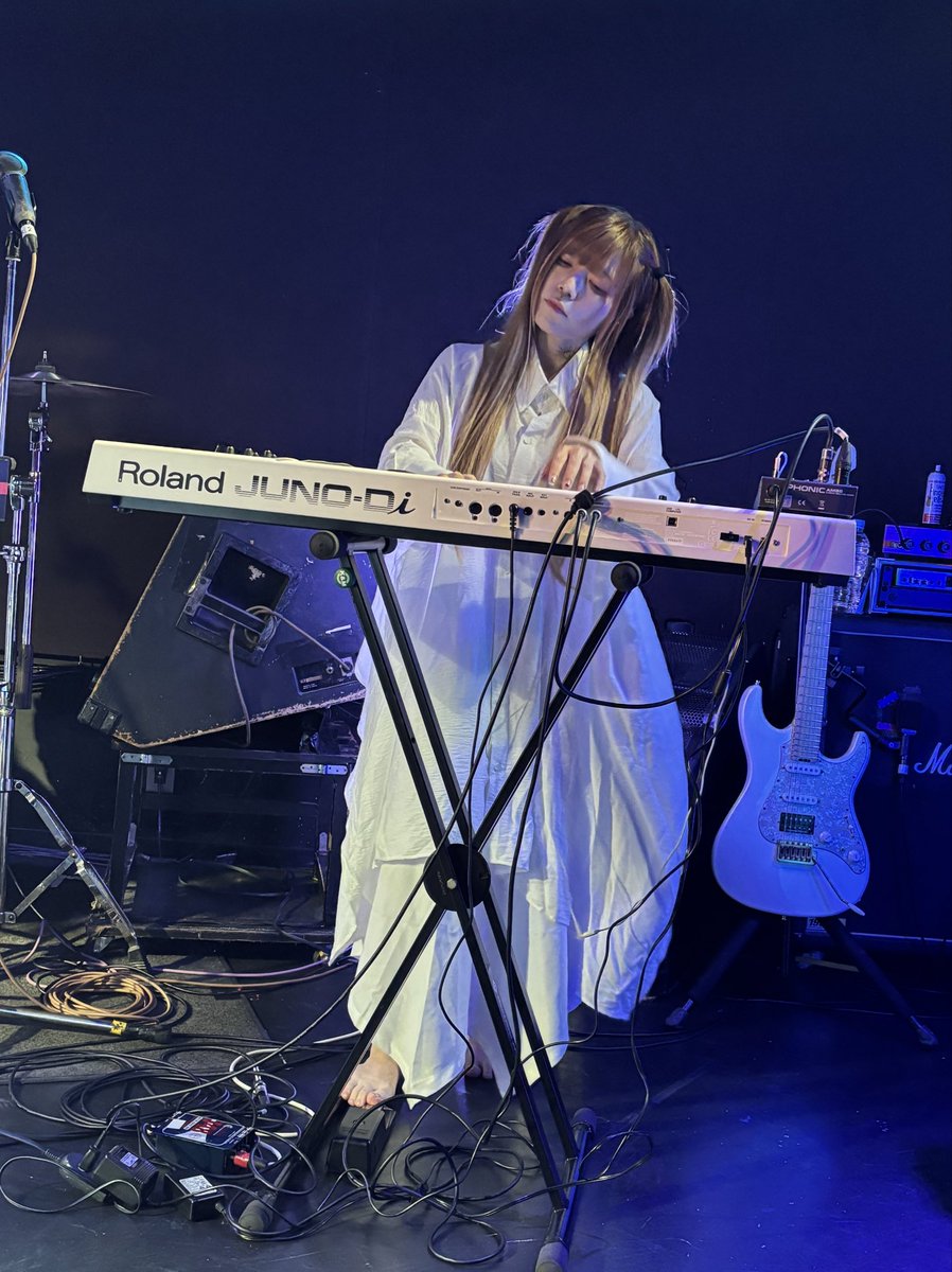 UniJolt's tweet photo. LOILO’s 2nd oneman live at Shibuya Guilty was a truly mesmerizing experience! Please look forward to our upcoming live report 

#LOILO

@LOILO_official @khk_heart @ryosuke_azbass @k_hey0281 @uzuki_choco @Mamoru_dr @rin_vn8 https://t.co/D3ytlVozh4
