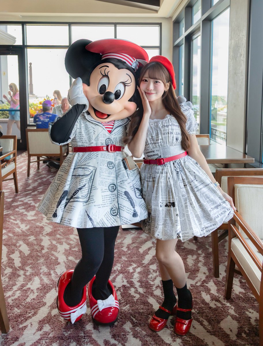 sanun___01's tweet image. トッポリーノテラスはミニーちゃんバウンドで ̼🖋♥️
このコスチューム本当に可愛くてずっとにやにやしてた(◜¬◝ )