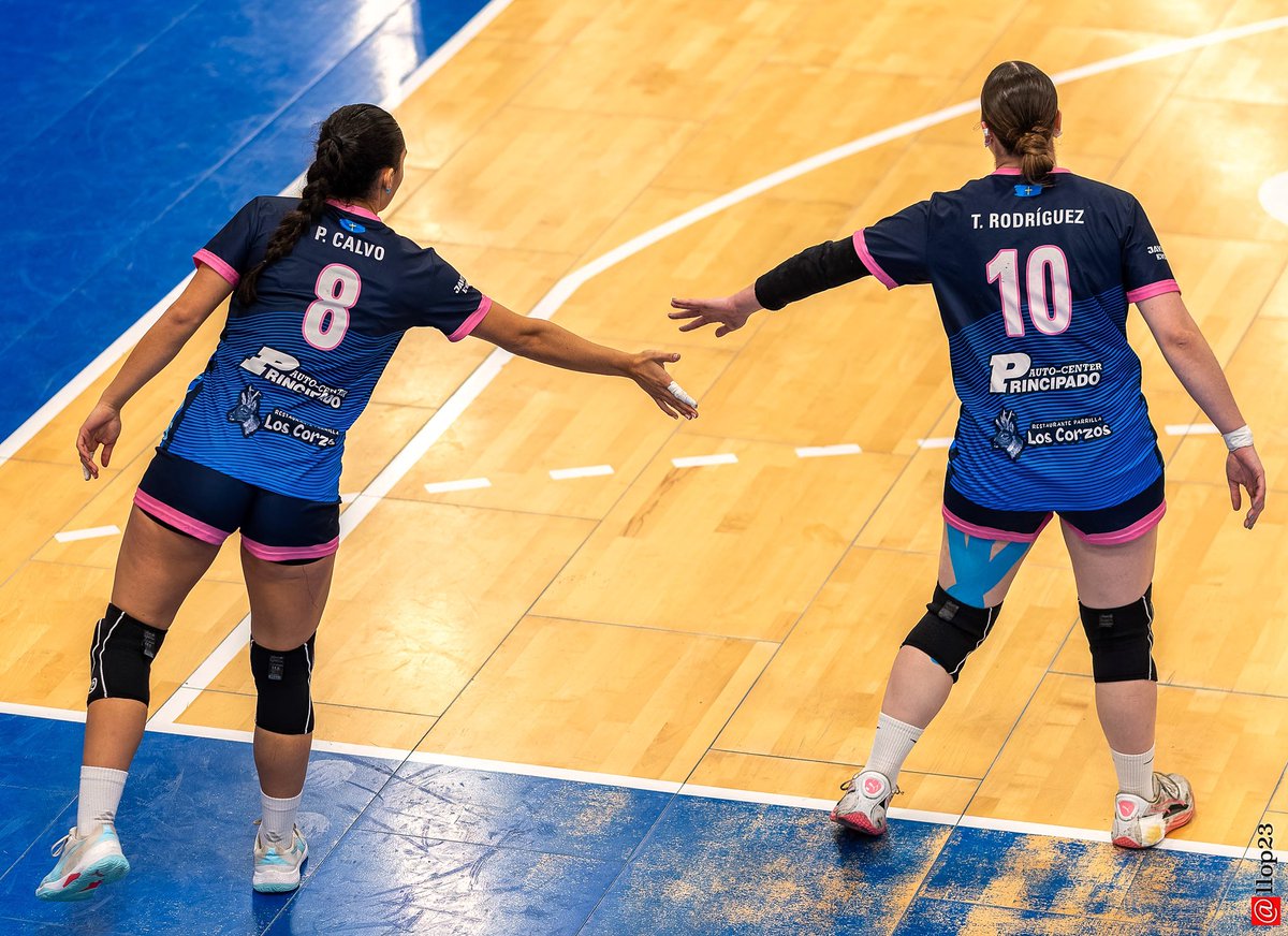 #DHOro #DHOF #DHOroFem #Balonmano #Asturias #Oviedo
.
<a href="/LobasOviedoBF/">Lobas Global Atac Oviedo</a> vs <a href="/balonmanoikasa/">Balonmano iKasa Boadilla</a>
.
1/5