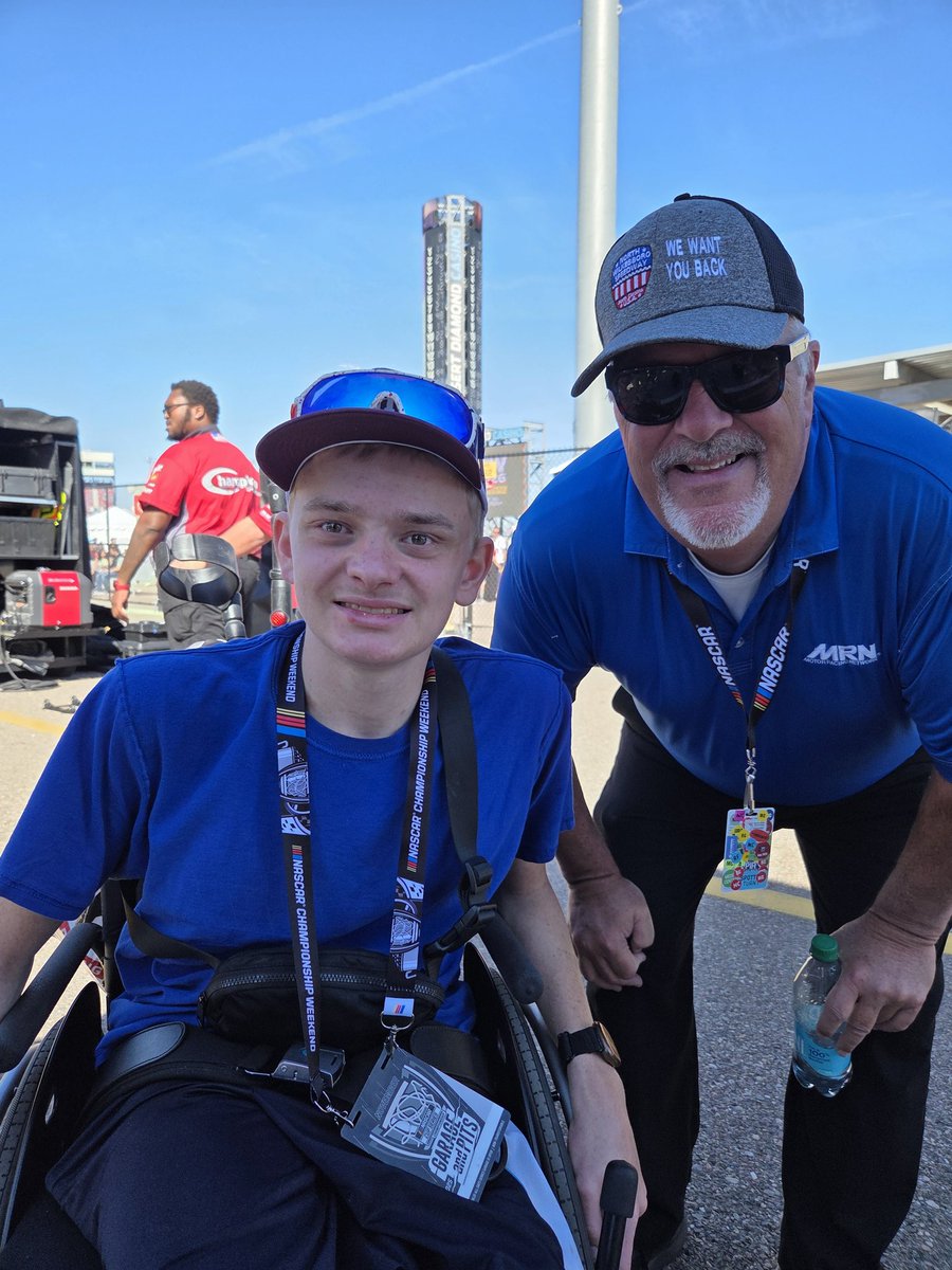 Hockey_NF_Mom's tweet image. Thank you @DGodfatherMoody ! Enjoyed the tour.

 @NASCAR @MRNRadio . 
#alwaysracing #imwithTravis #MoreNotLess #ikNowaFighter #seetheability #EndNF